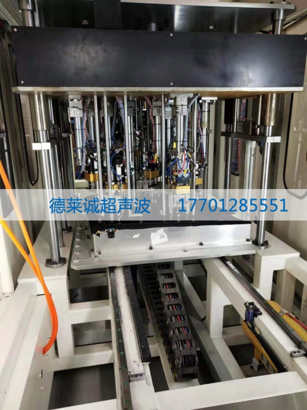 汽车门板焊接机